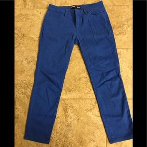 Skinny BDG bright blue colored jeans s26